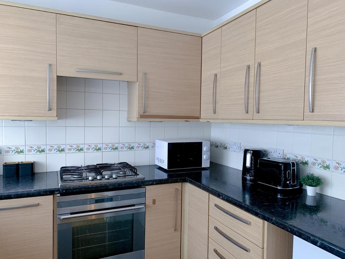 Large House Near Anfield & Liverpool Town ภายนอก รูปภาพ
